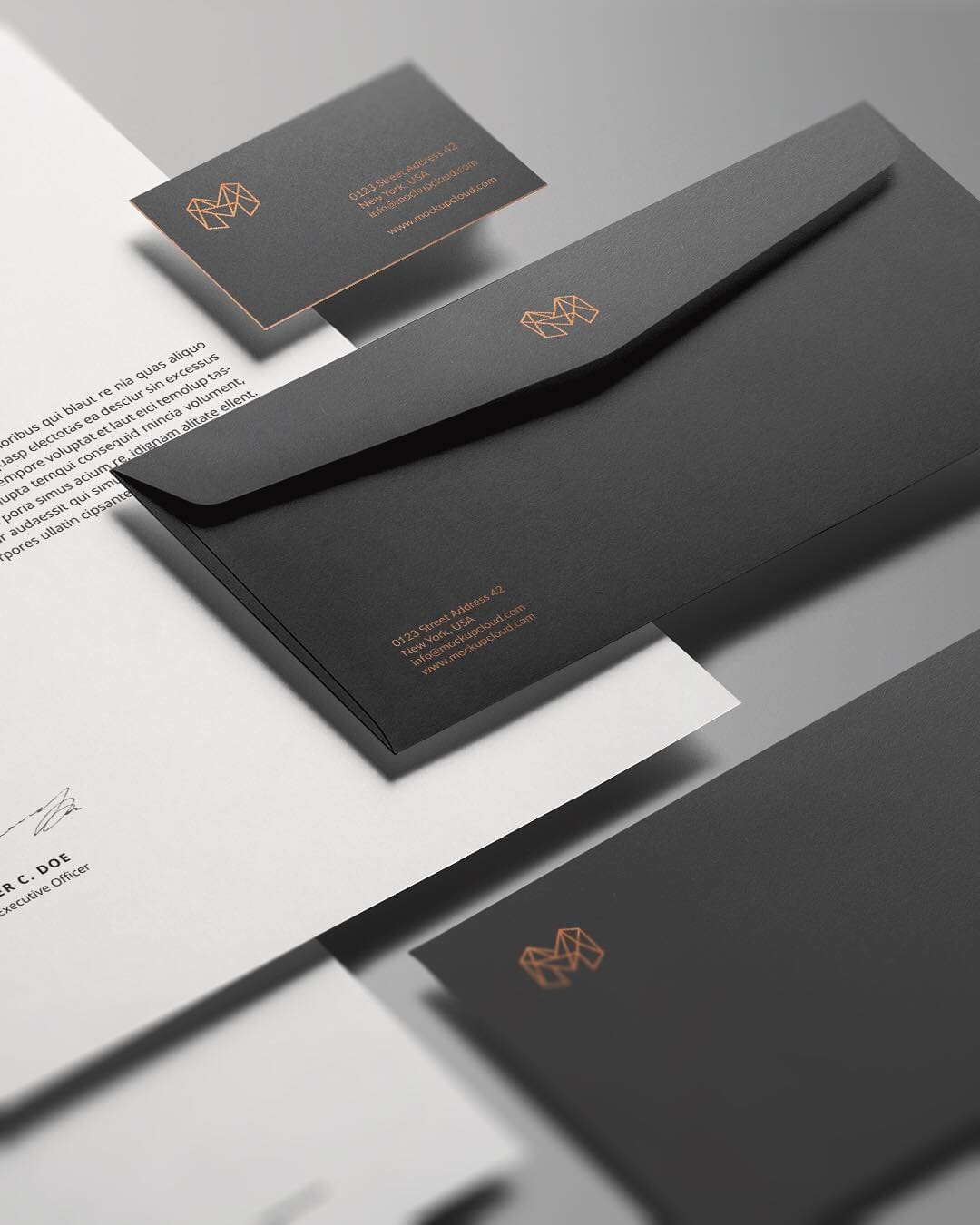 Premium & free branding mockup templates
