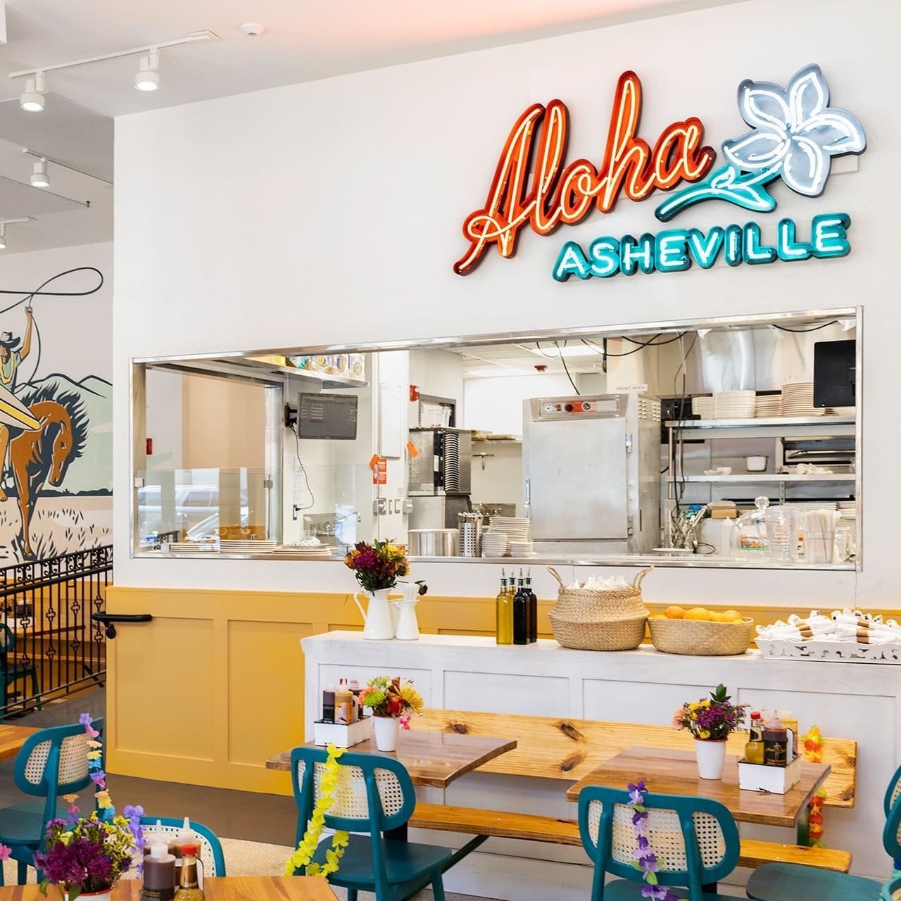 Huli Sue's BBQ + Grill Restaurant Branding